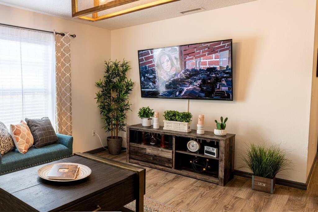 Upscale Ybor House With Outdoor Living Space * Tampa