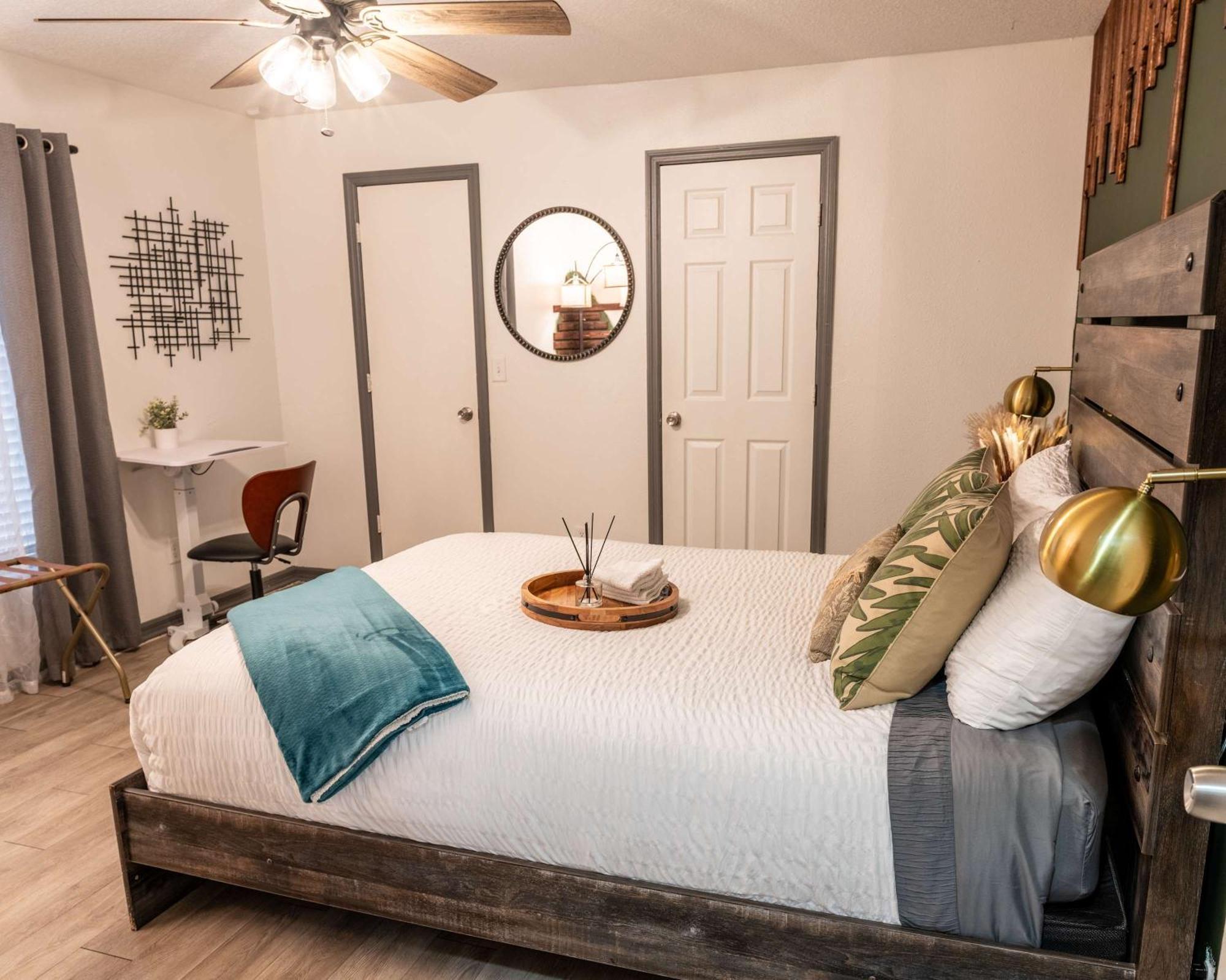 Upscale Ybor House With Outdoor Living Space * Tampa