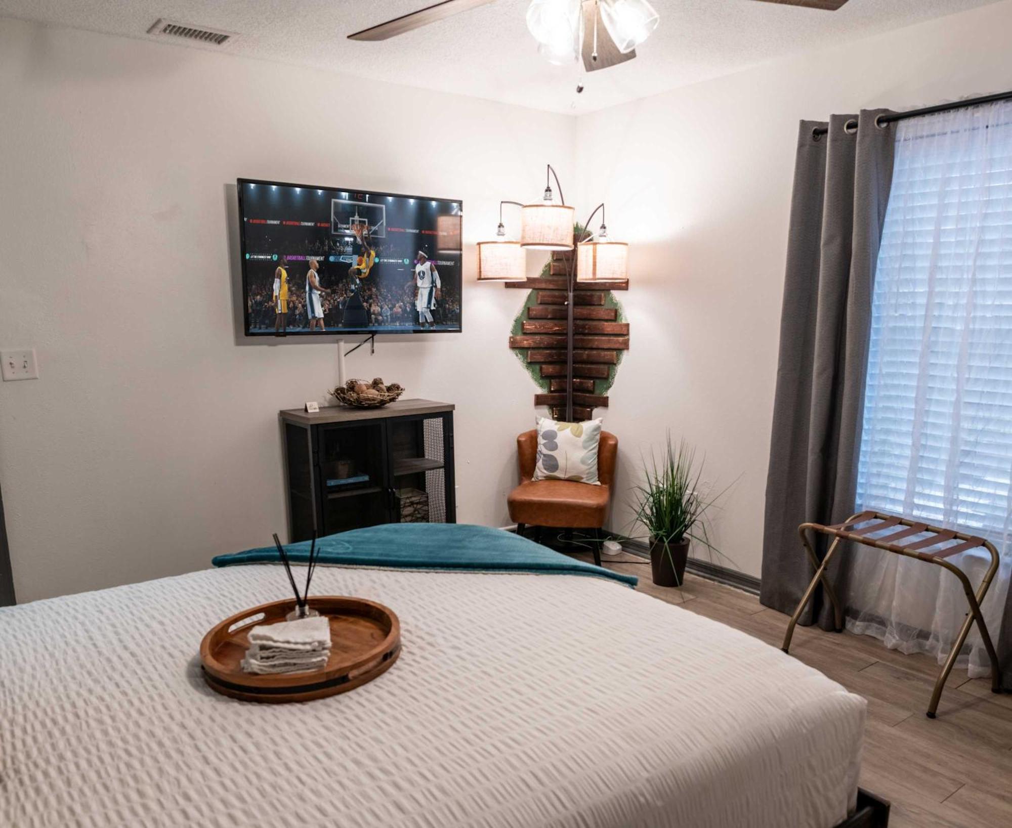Ferienhaus Upscale Ybor House With Outdoor Living Space *