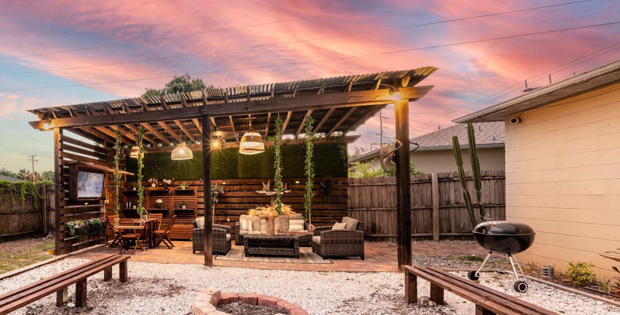 Ferienhaus Upscale Ybor House With Outdoor Living Space