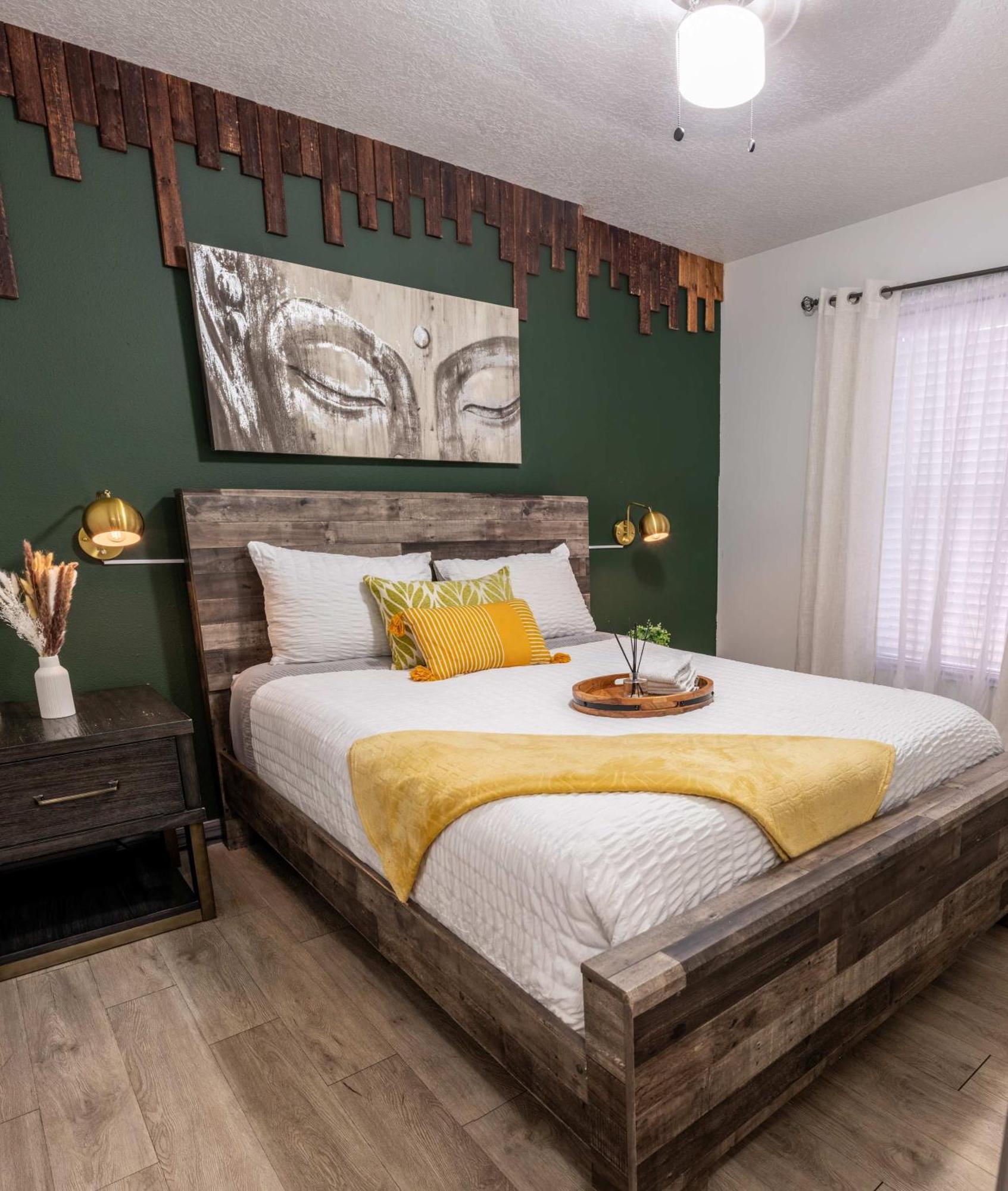 Upscale Ybor House With Outdoor Living Space Ferienhaus Tampa